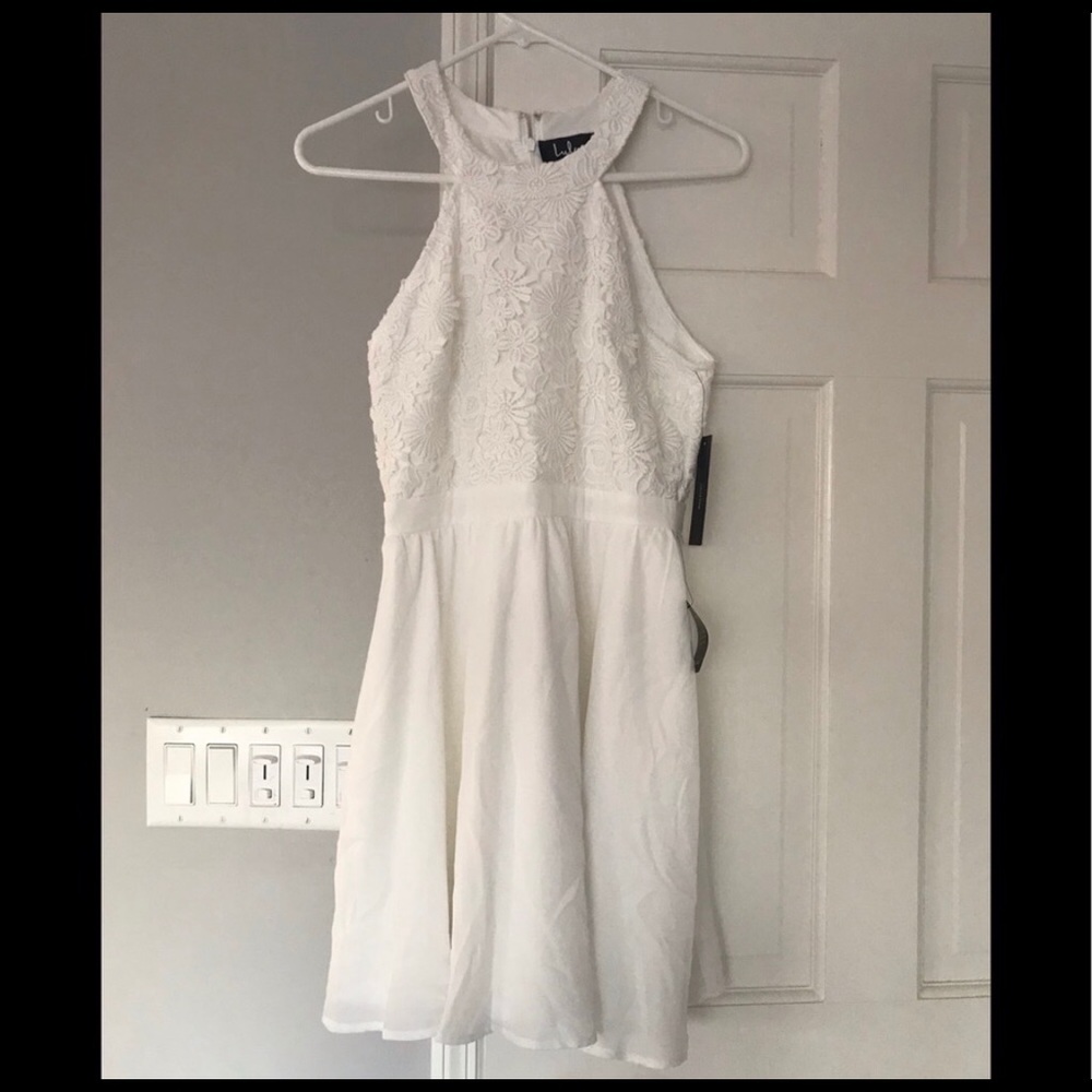 NWT White lulus dress!! Perfect for graduation!